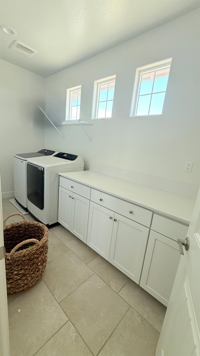 6294 W Northdale Ave, Fresno, CA 93723