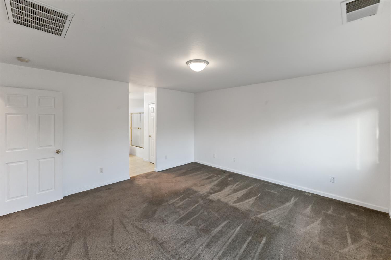 6083 E Andrews Ave, Fresno, CA 93727