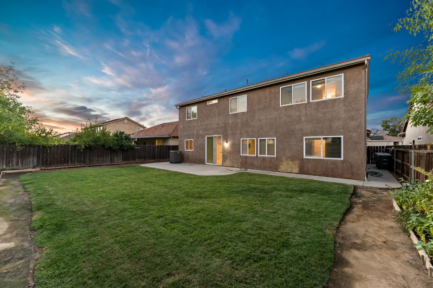 6083 E Andrews Ave, Fresno, CA 93727