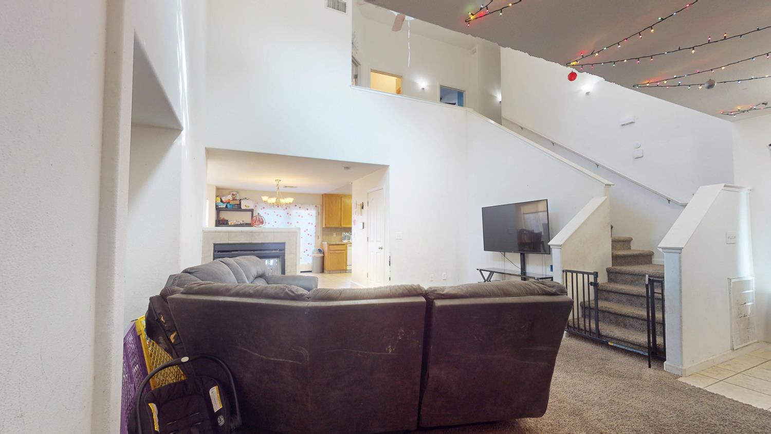 185 River Pointe, Madera, CA 93637