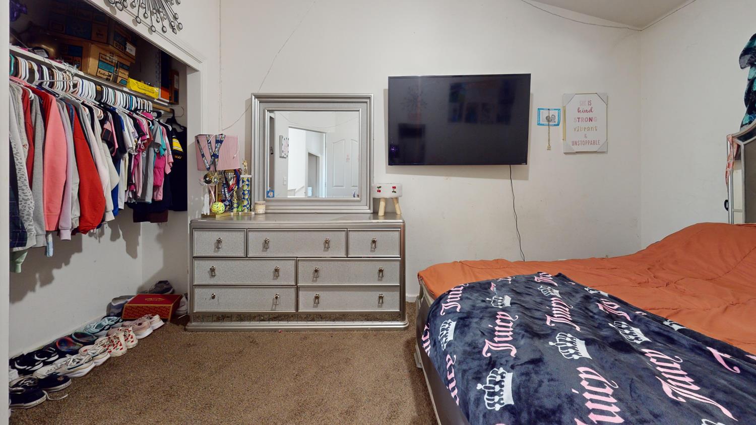 185 River Pointe, Madera, CA 93637