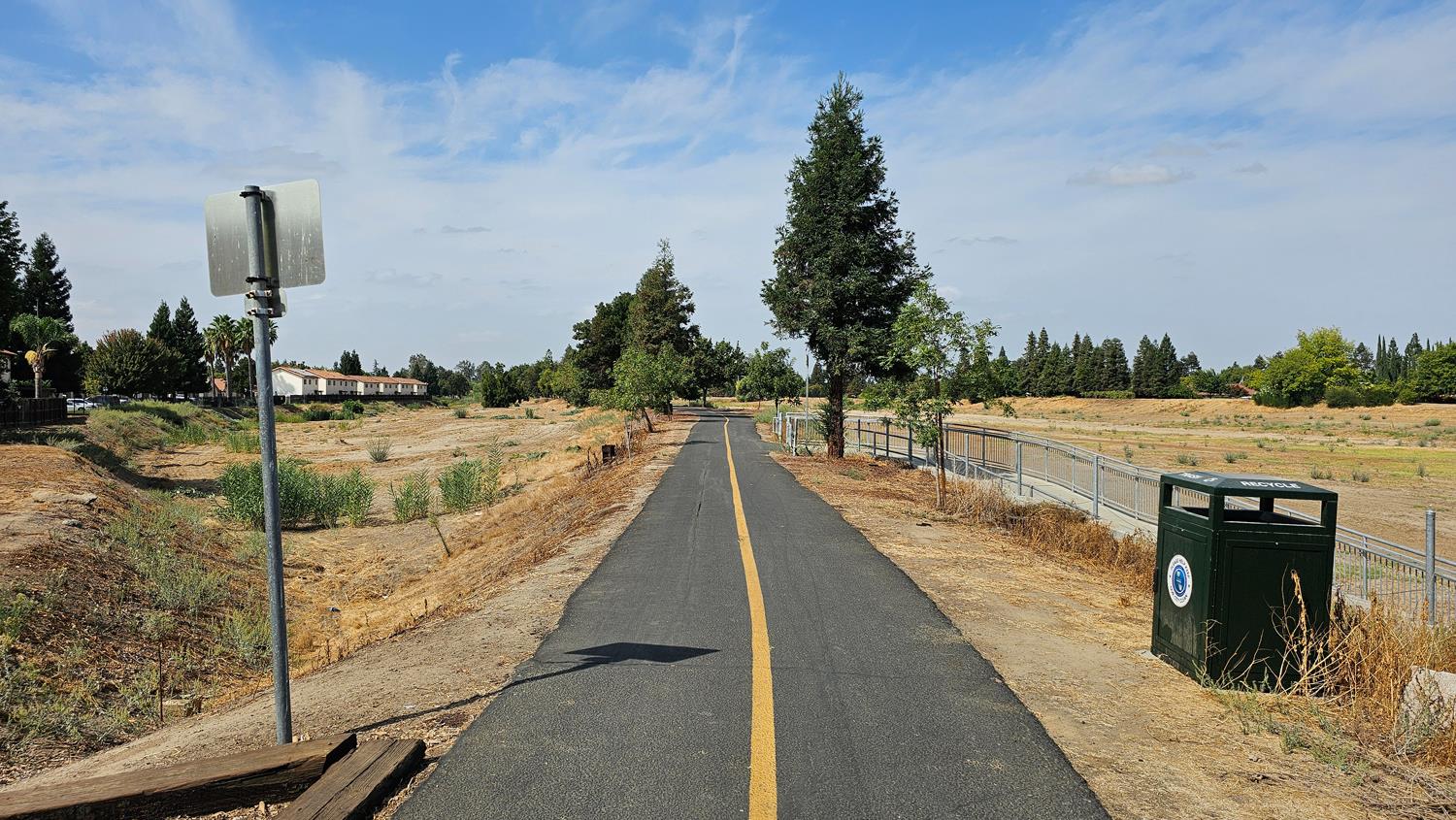 185 River Pointe, Madera, CA 93637