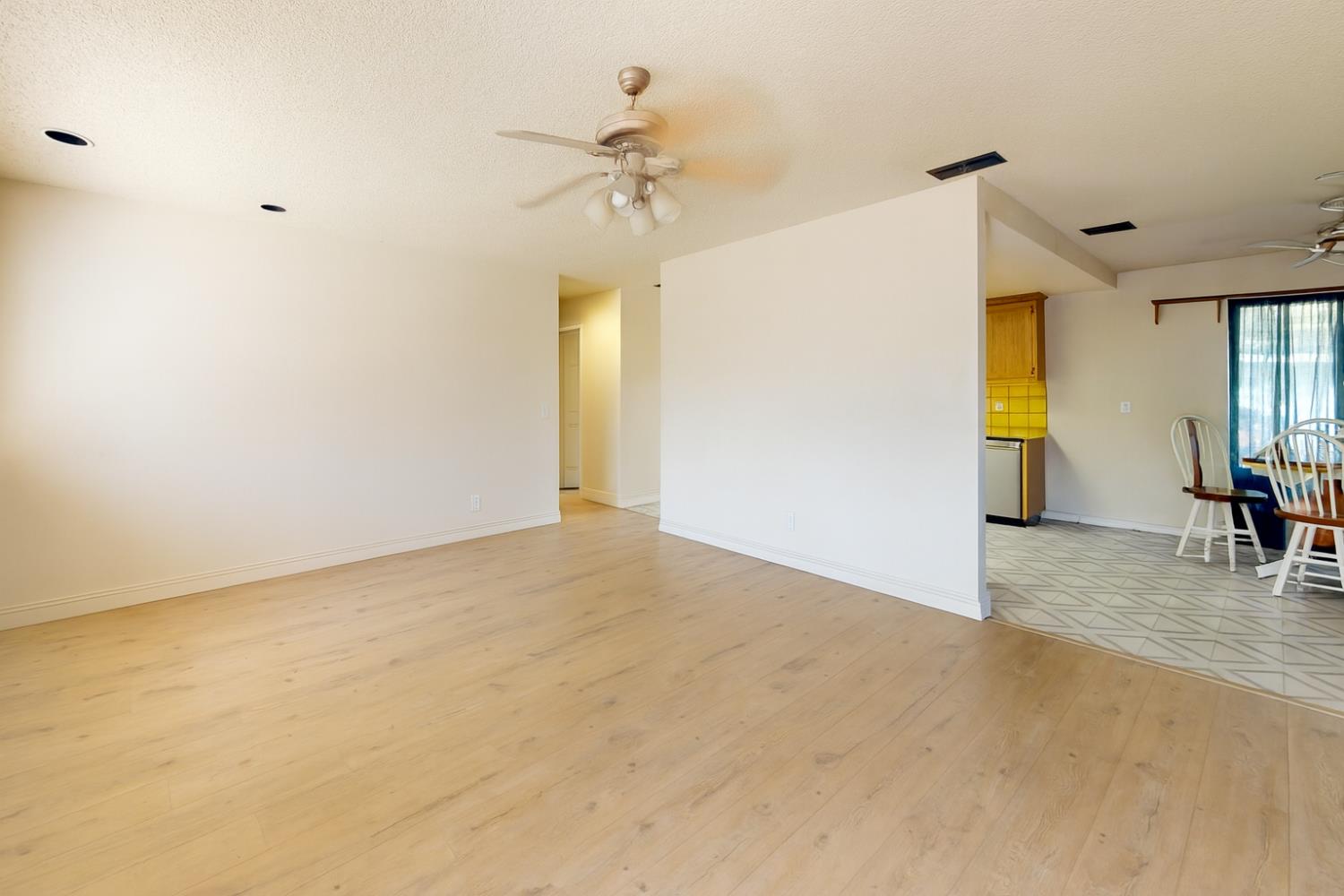 17841 Rodeo Dr, Madera, CA 93638