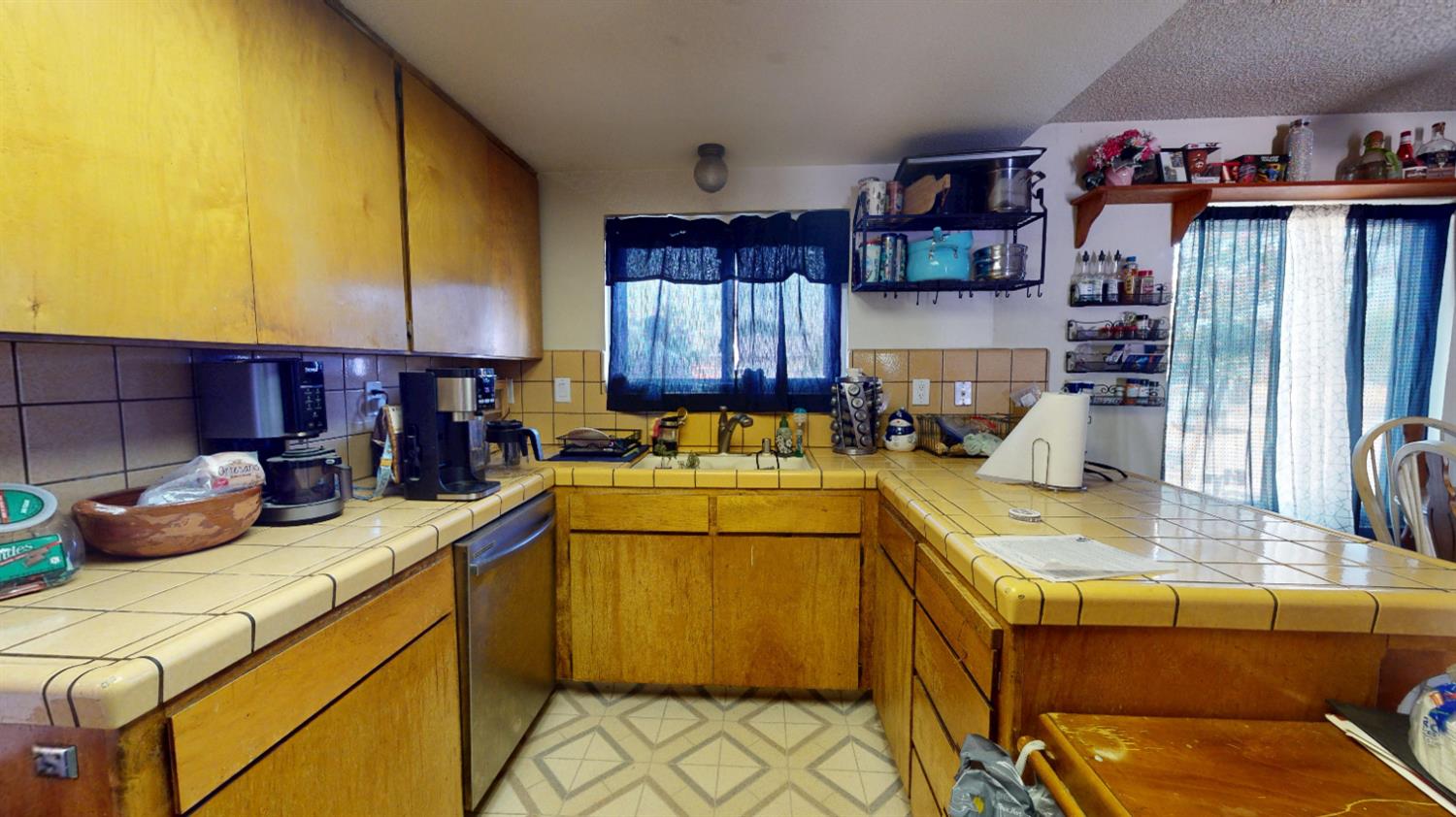 17841 Rodeo Dr, Madera, CA 93638