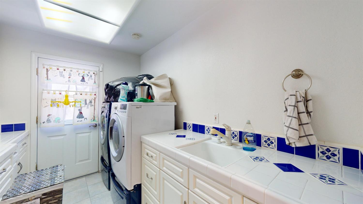 17841 Rodeo Dr, Madera, CA 93638