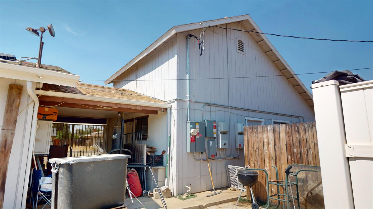 17841 Rodeo Dr, Madera, CA 93638