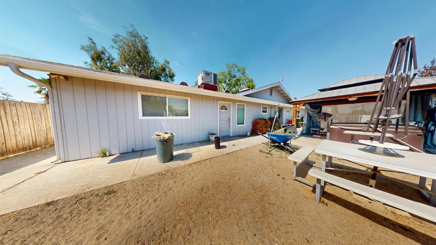 17841 Rodeo Dr, Madera, CA 93638