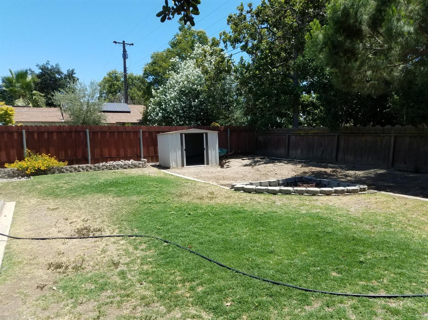 36 E Cortland Ave, Fresno, CA 93704