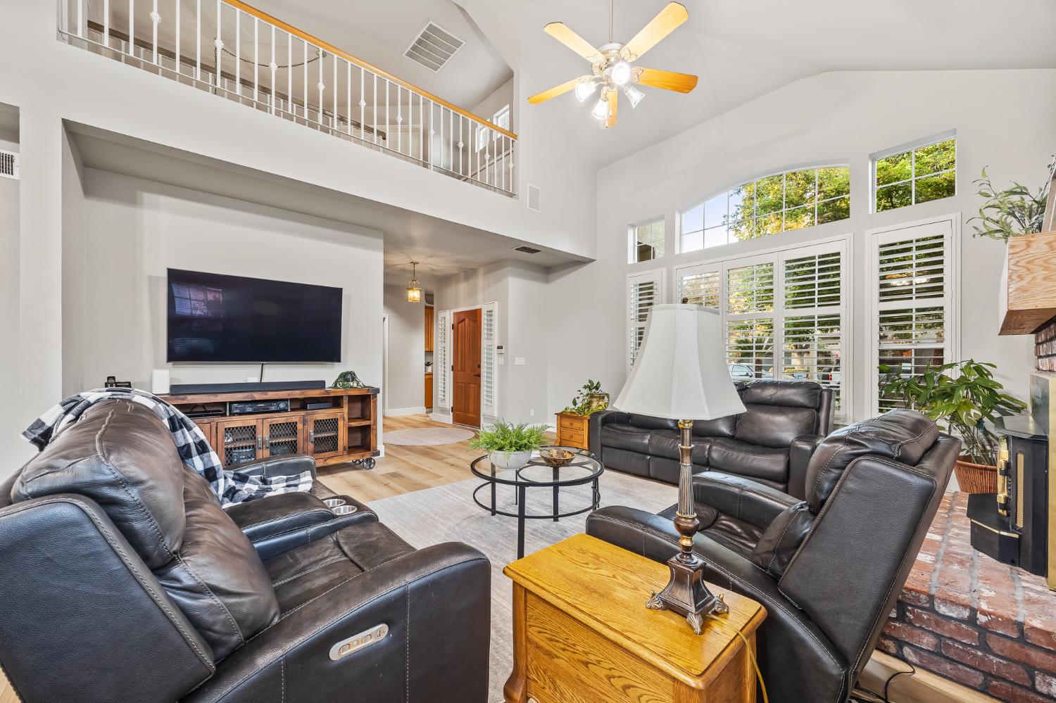 2586 Roberts Ave, Clovis, CA 93611