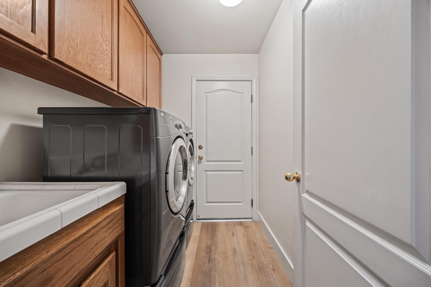 2586 Roberts Ave, Clovis, CA 93611