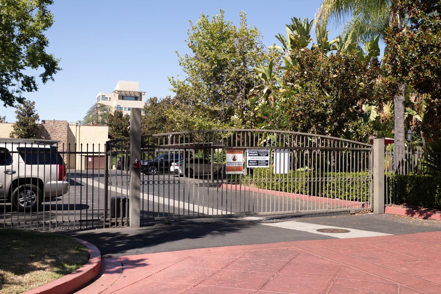 2881 Huntington Blvd #121, Fresno, CA 93721