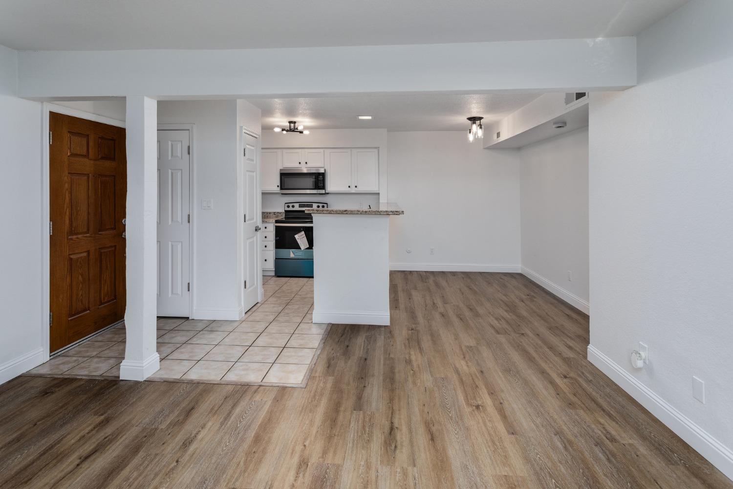 2881 Huntington Blvd #121, Fresno, CA 93721