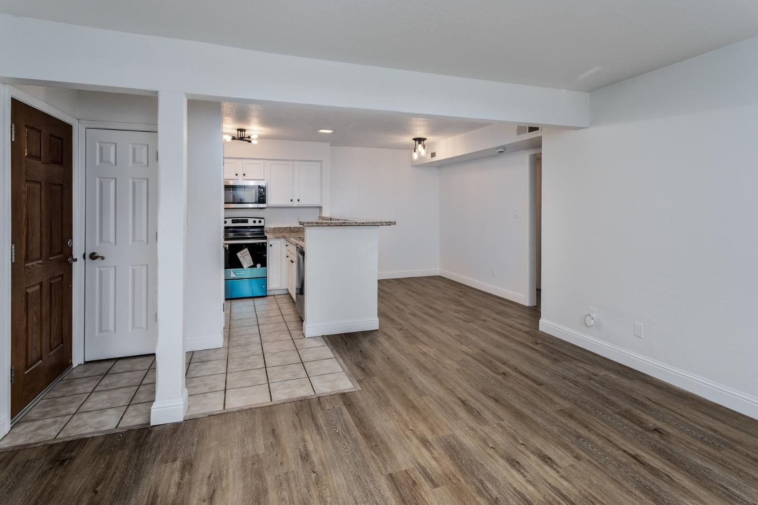 2881 Huntington Blvd #121, Fresno, CA 93721