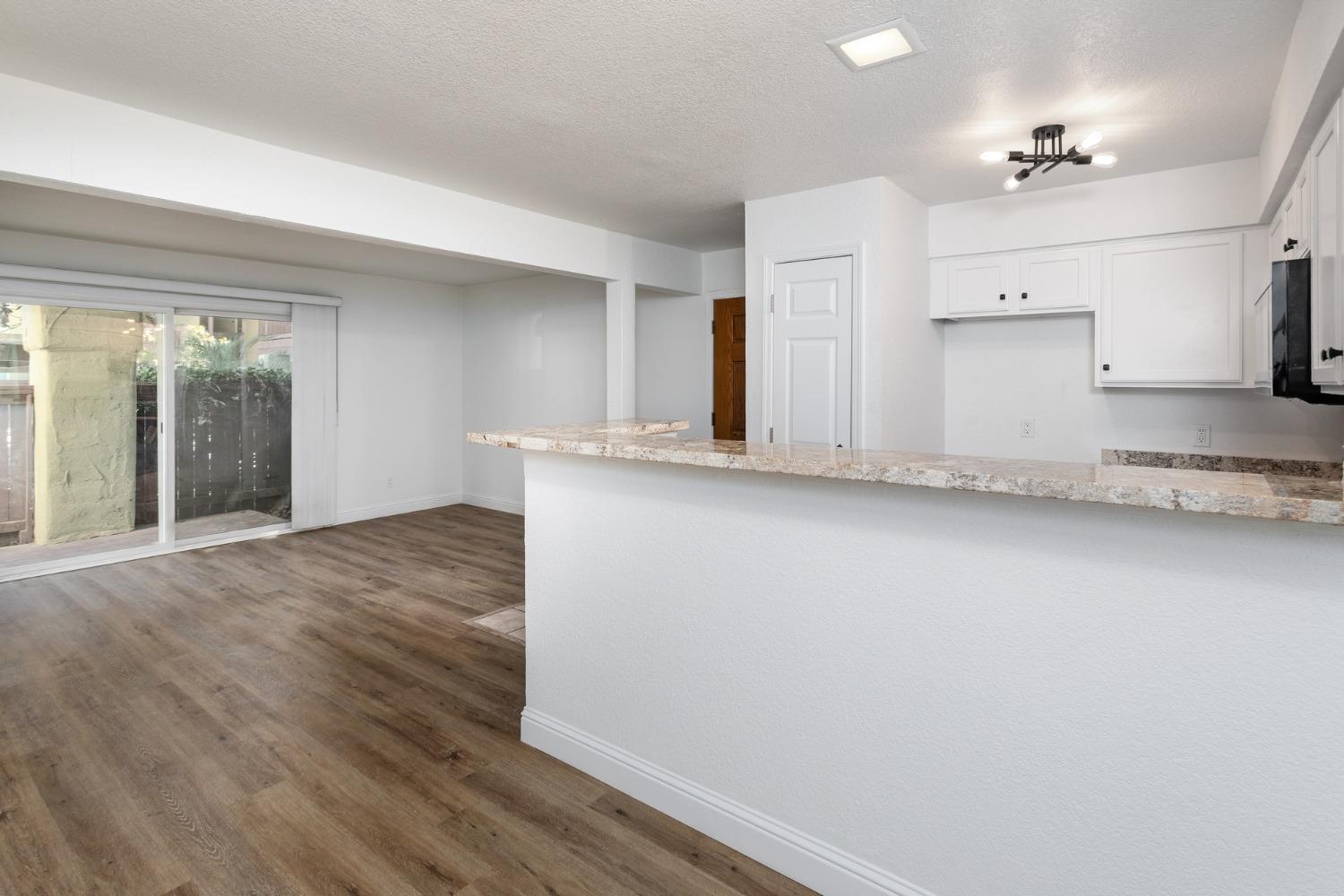 2881 Huntington Blvd #121, Fresno, CA 93721