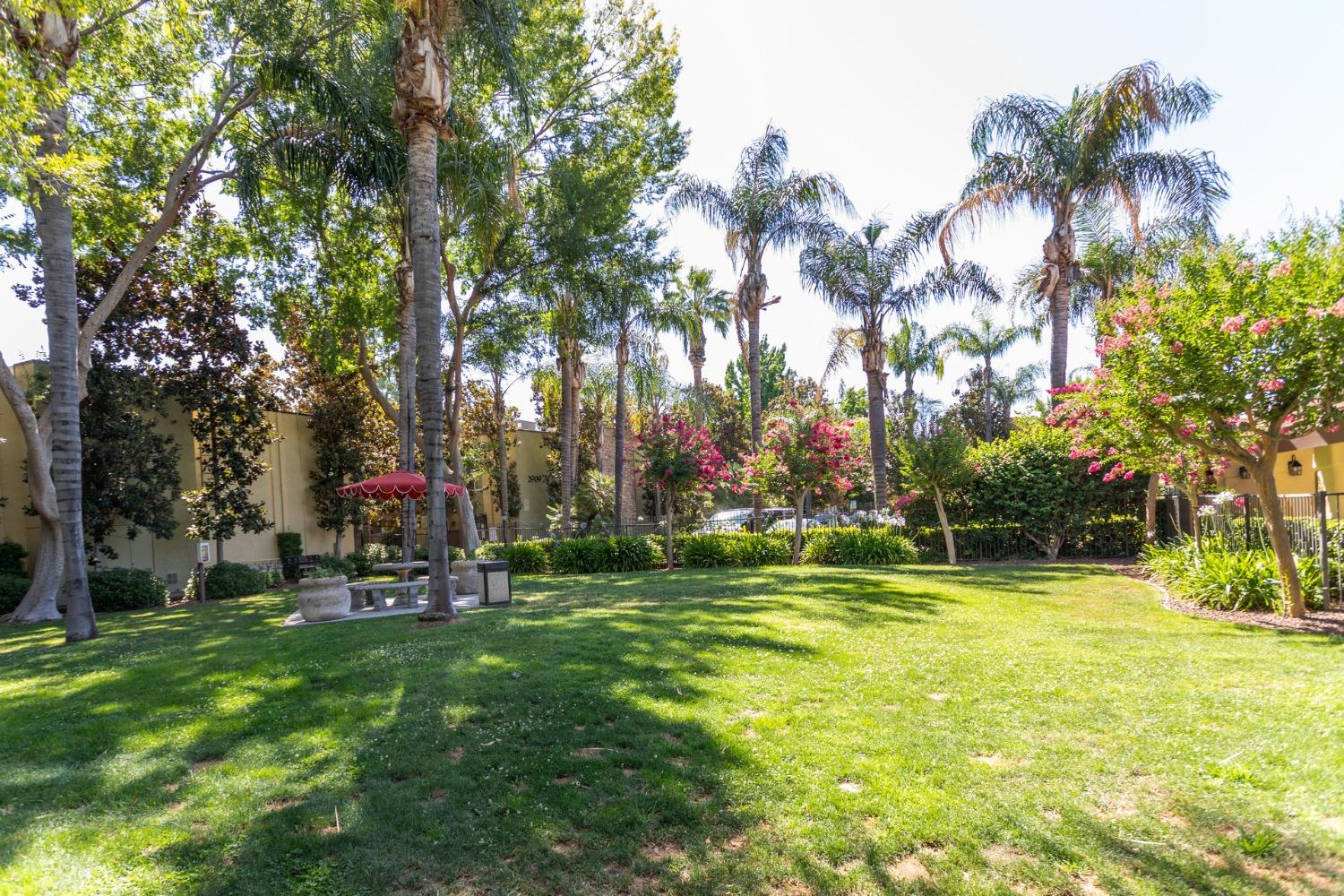 2881 Huntington Blvd #121, Fresno, CA 93721