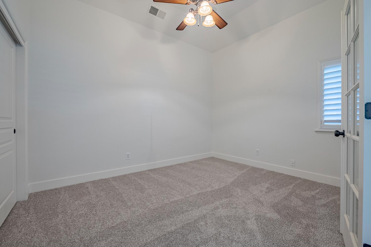 1416 Larrete Ave, Madera, CA 93637