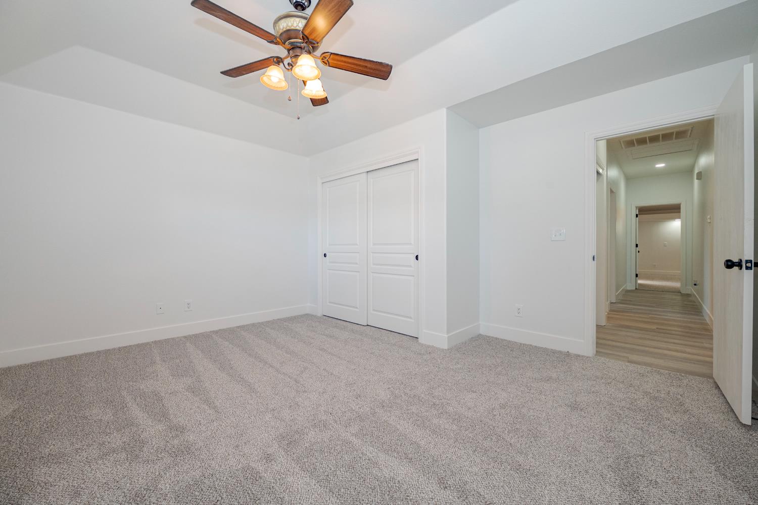 1416 Larrete Ave, Madera, CA 93637