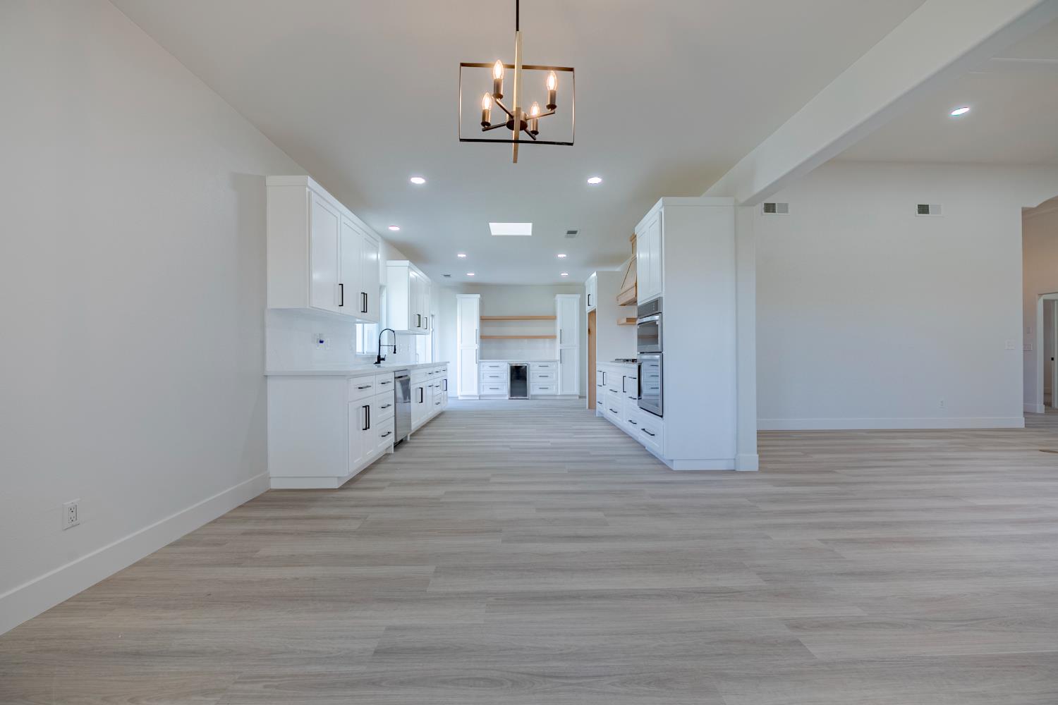 1416 Larrete Ave, Madera, CA 93637