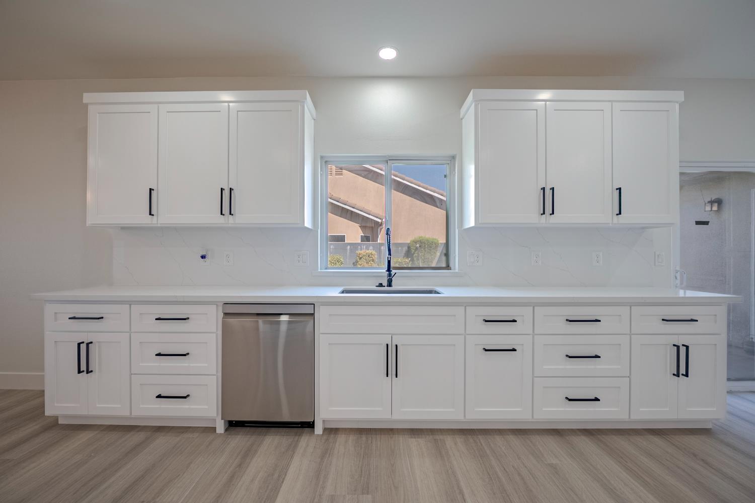 1416 Larrete Ave, Madera, CA 93637