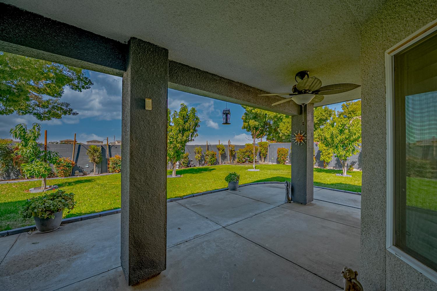 1416 Larrete Ave, Madera, CA 93637