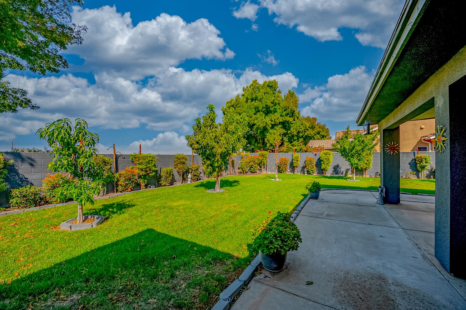 1416 Larrete Ave, Madera, CA 93637