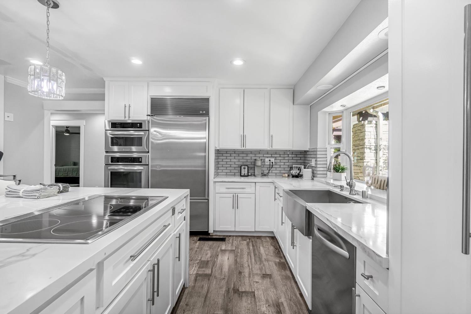 5976 E Butler Ave, Fresno, CA 93727