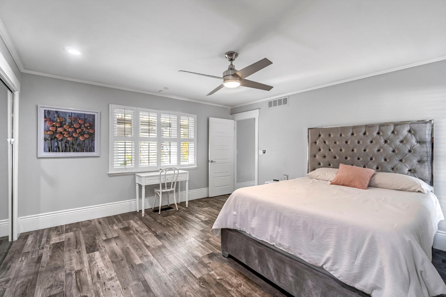 5976 E Butler Ave, Fresno, CA 93727