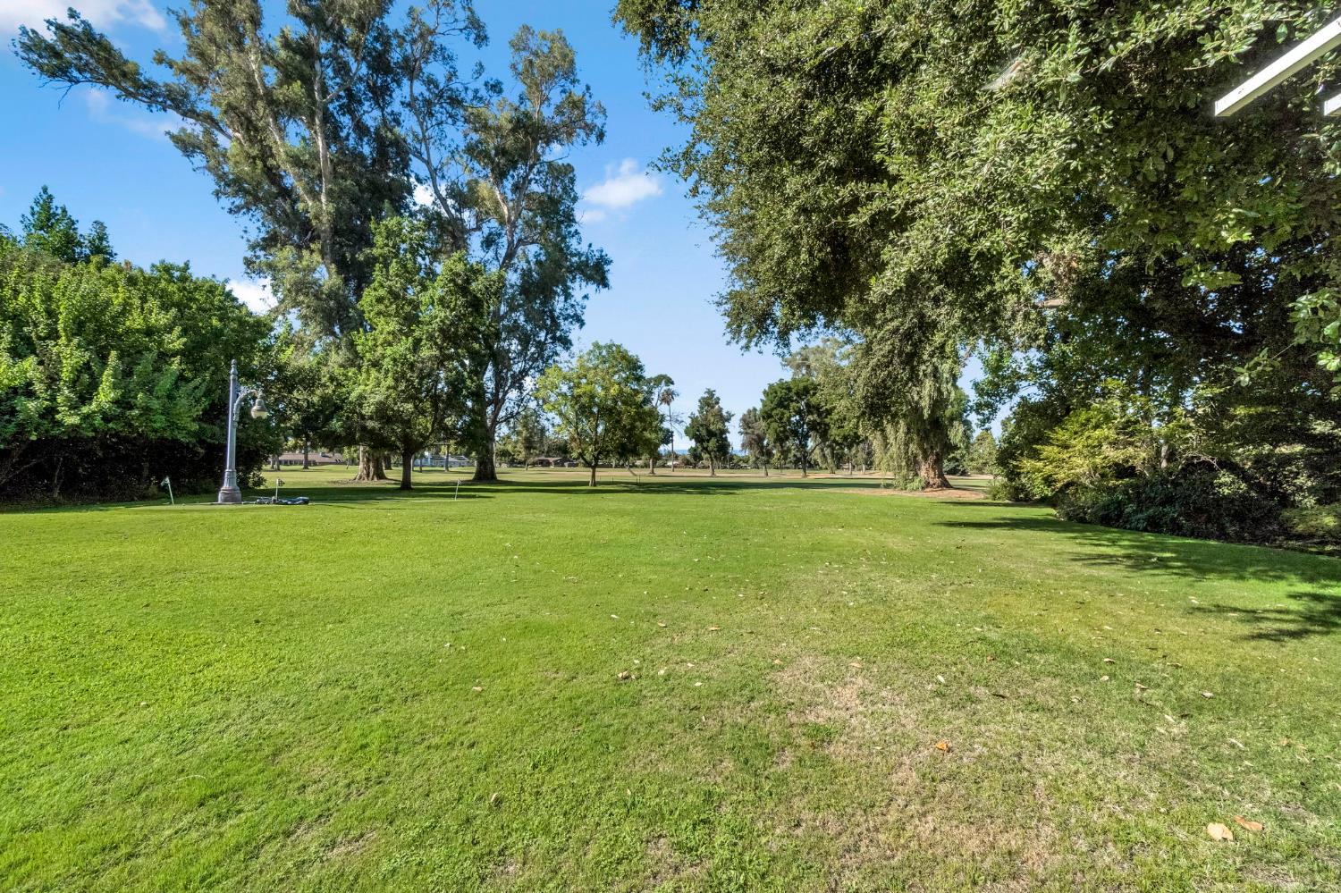 5976 E Butler Ave, Fresno, CA 93727