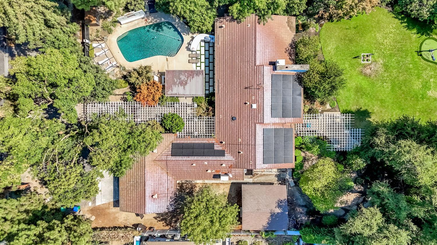 5976 E Butler Ave, Fresno, CA 93727