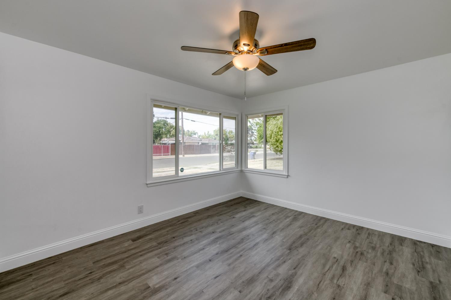 4044 N Crystal Ave, Fresno, CA 93705