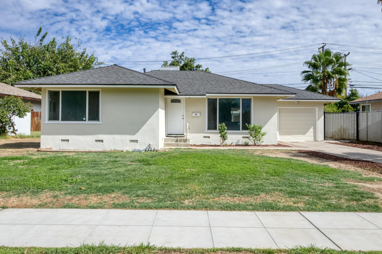 4044 N Crystal Ave, Fresno, CA 93705