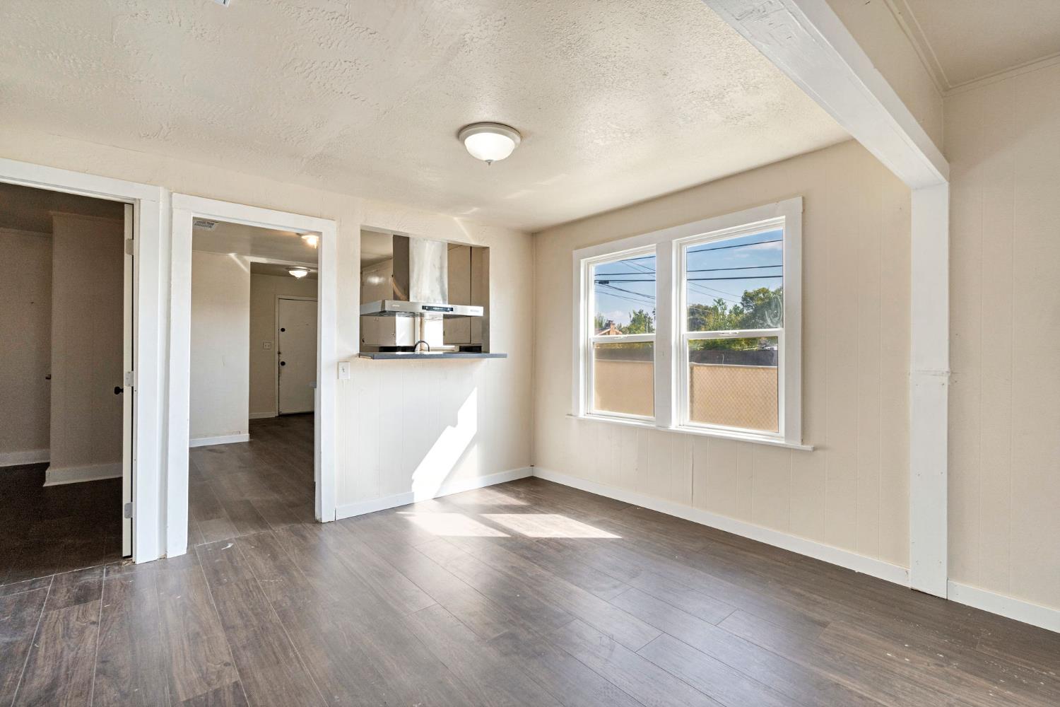 408 W Spruce Ave, Pinedale, CA 93650