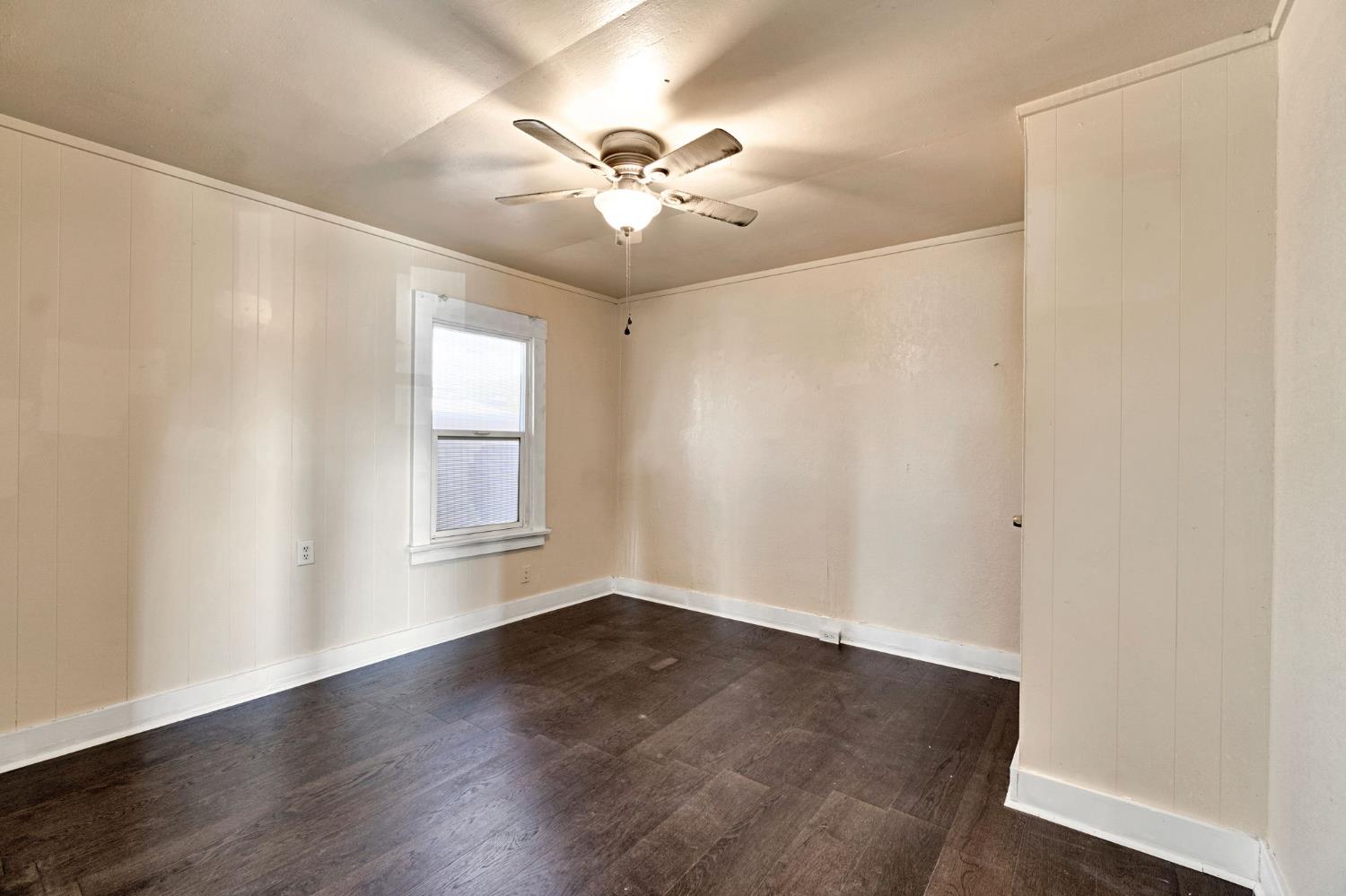 408 W Spruce Ave, Pinedale, CA 93650