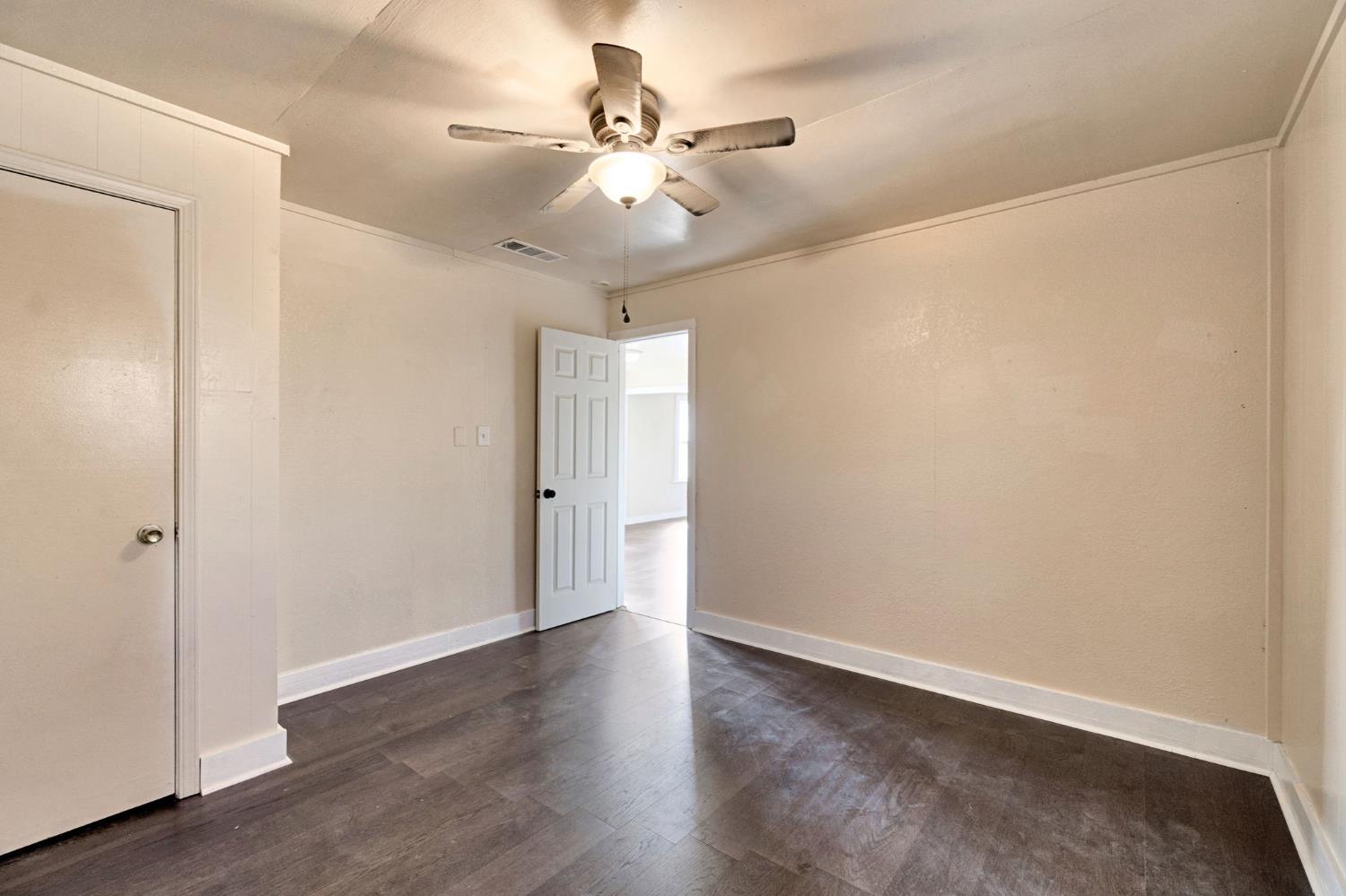 408 W Spruce Ave, Pinedale, CA 93650