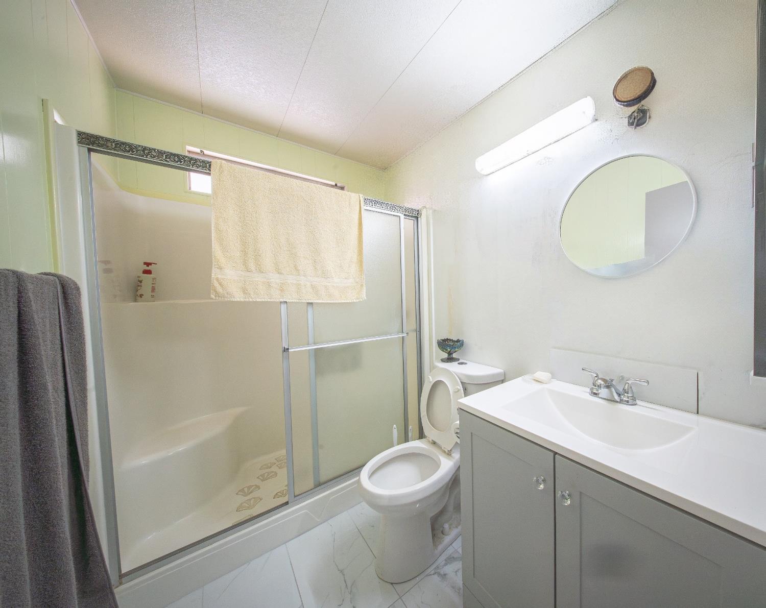 371 Bethel Ave #24, Sanger, CA 93657