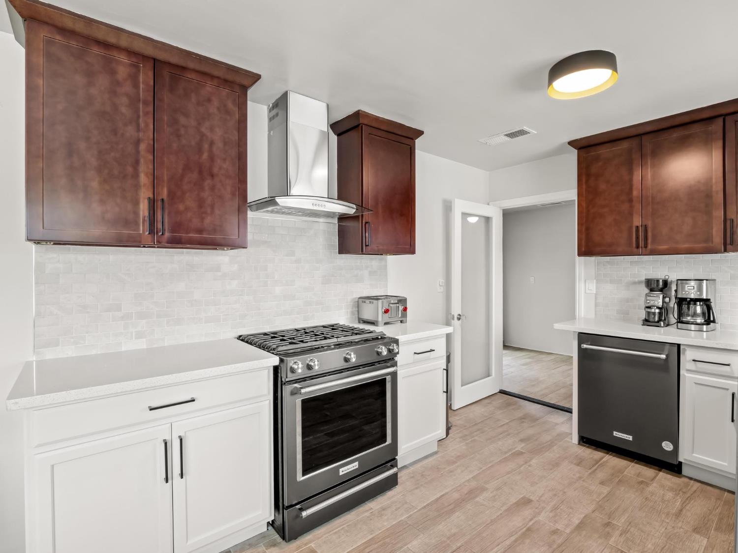 2705 N West Ave, Fresno, CA 93705