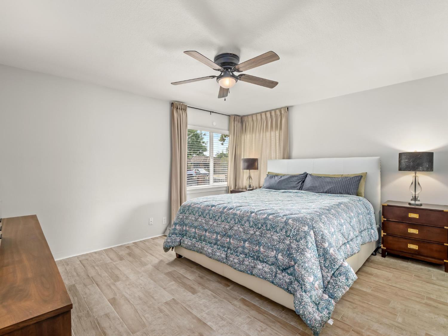2705 N West Ave, Fresno, CA 93705