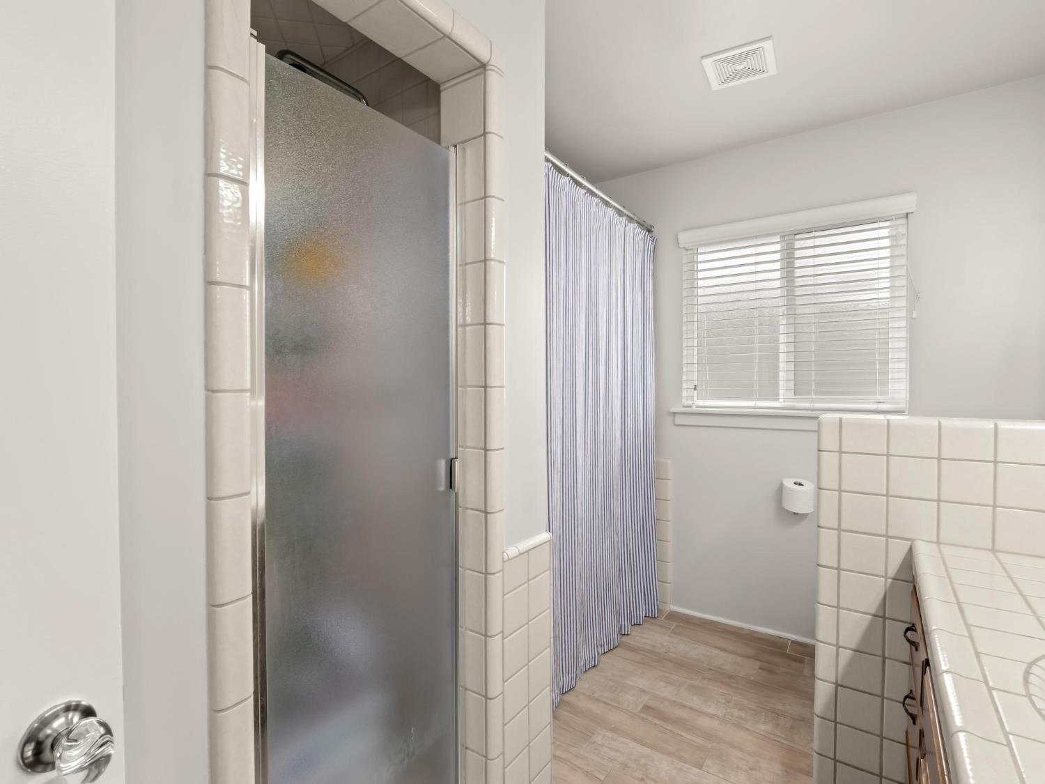 2705 N West Ave, Fresno, CA 93705