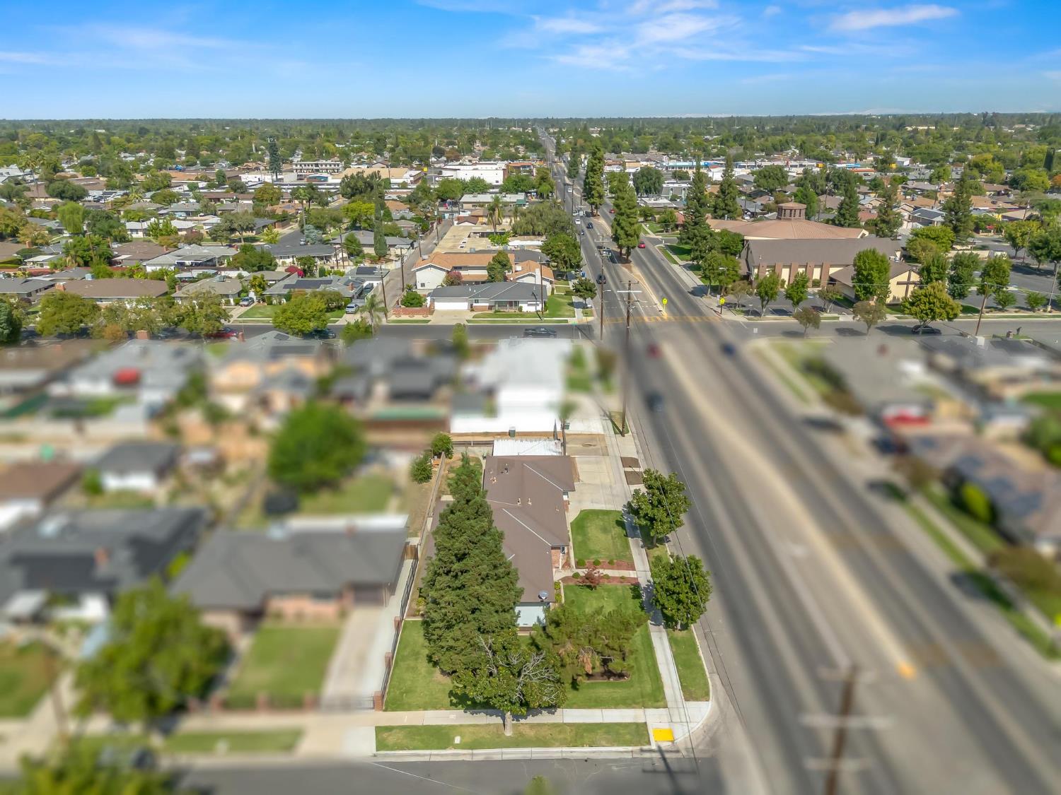 2705 N West Ave, Fresno, CA 93705