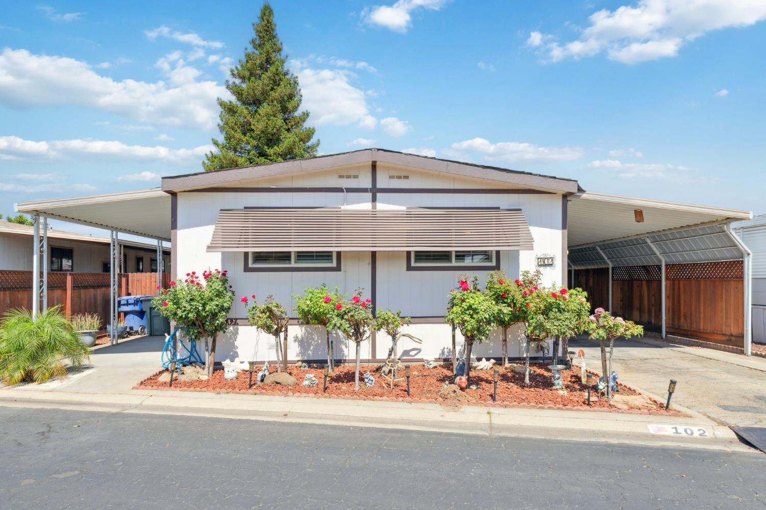 371 Bethel Ave #102, Sanger, CA 93657