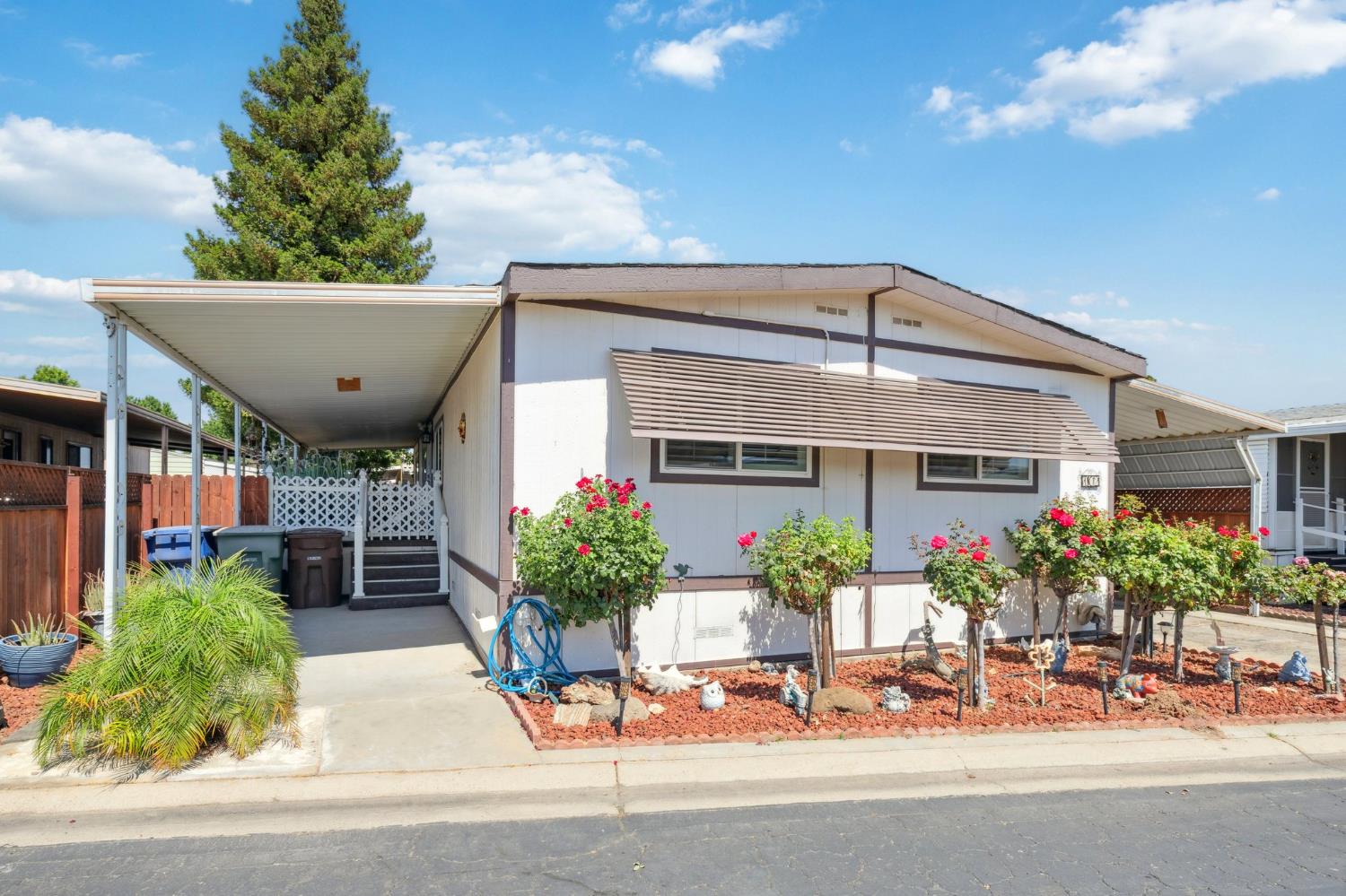 371 Bethel Ave #102, Sanger, CA 93657