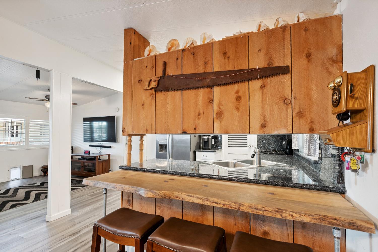 371 Bethel Ave #102, Sanger, CA 93657