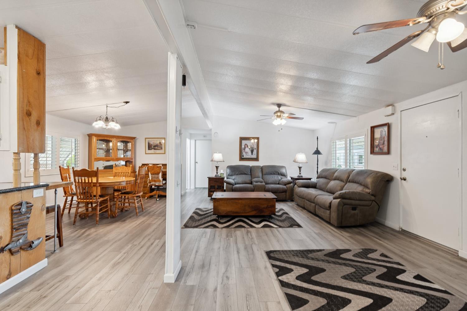 371 Bethel Ave #102, Sanger, CA 93657