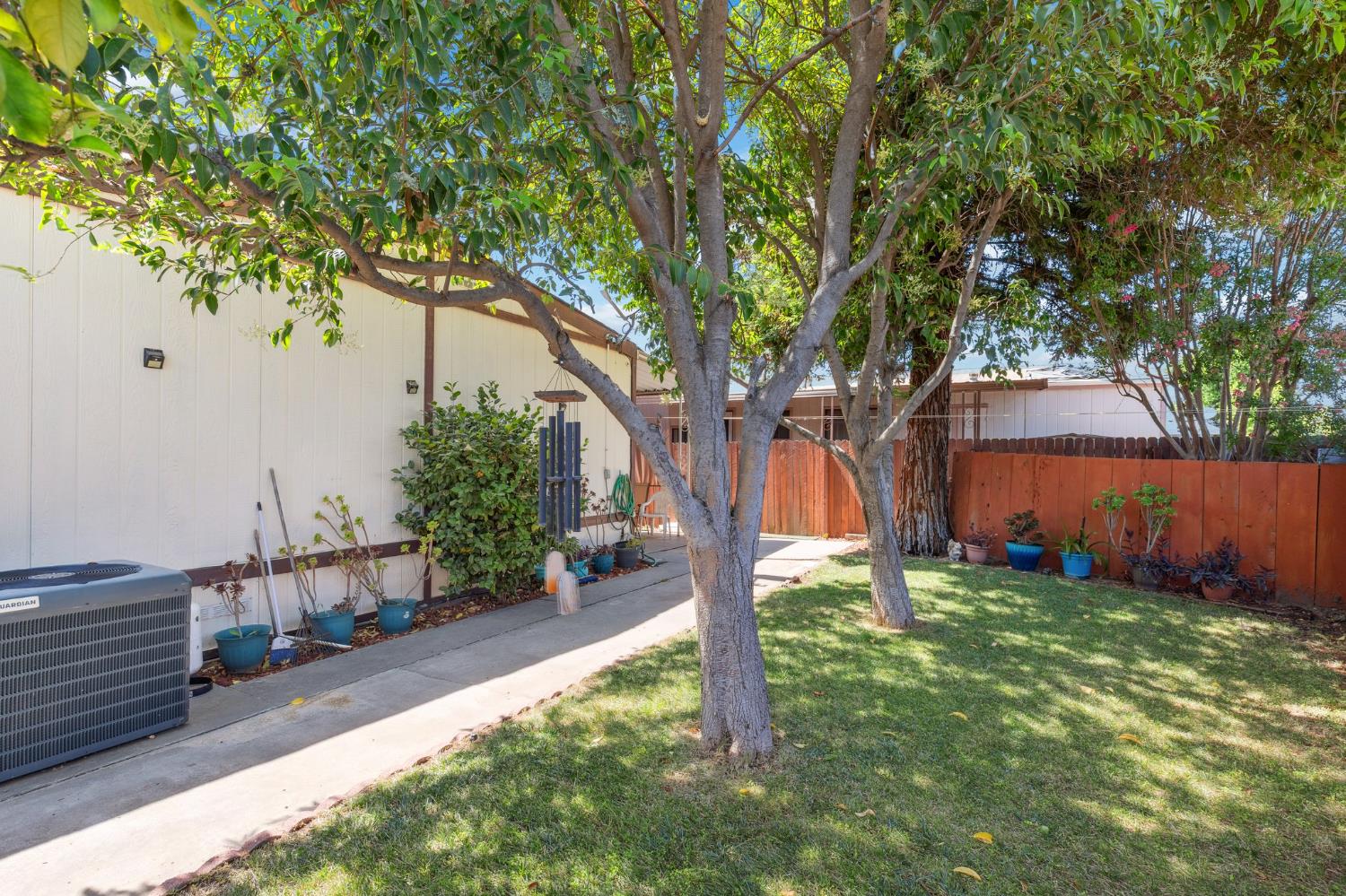 371 Bethel Ave #102, Sanger, CA 93657