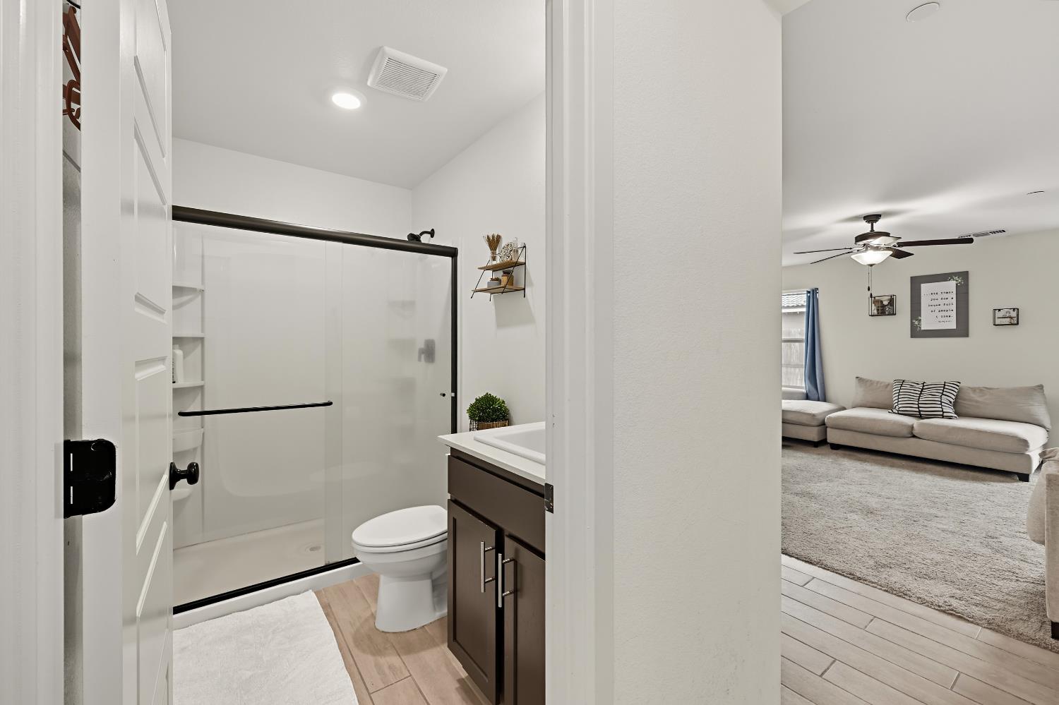 1940 Truckee, Atwater, CA 95301