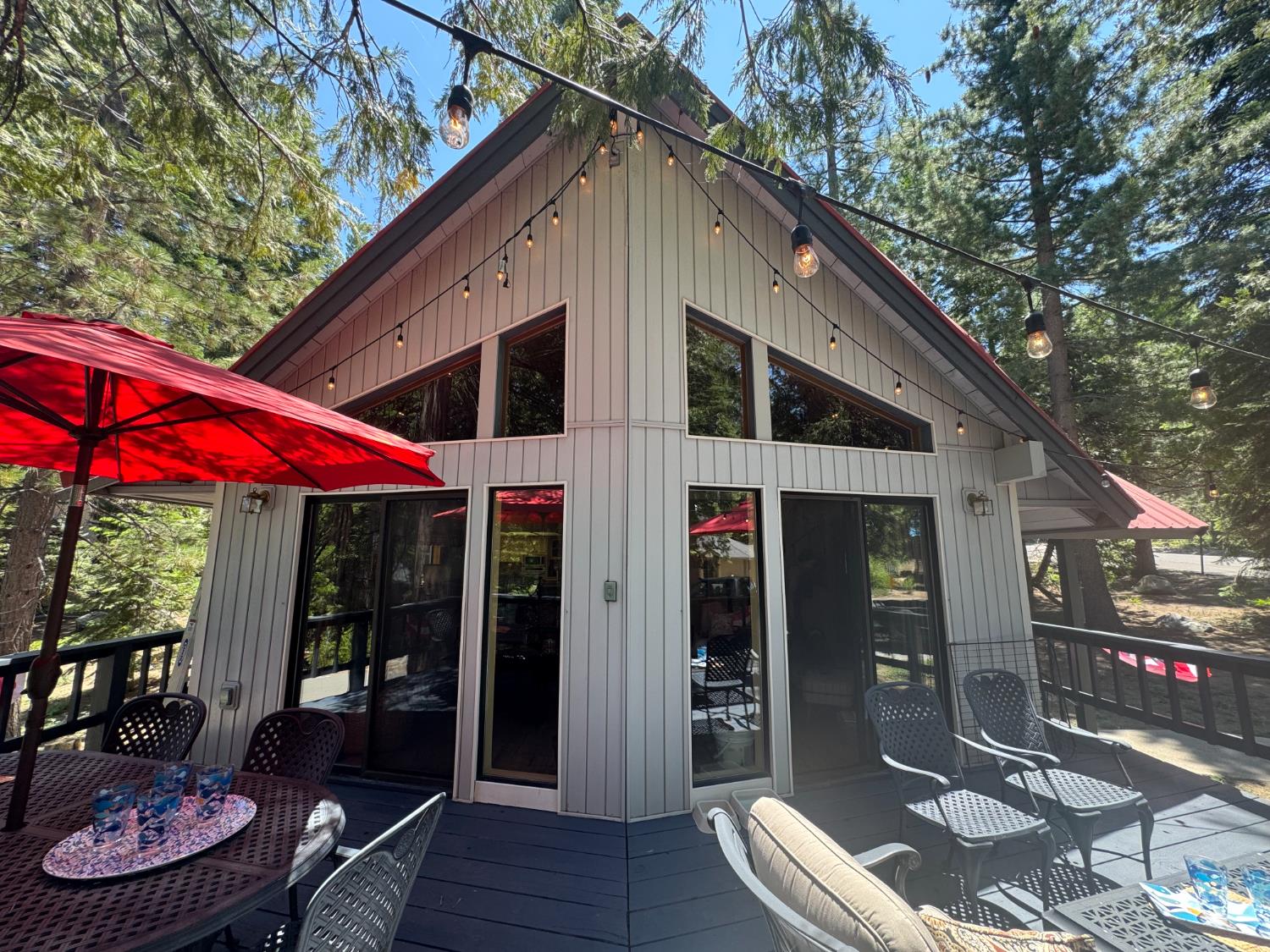 41031 Windwood Ln, Shaver Lake, CA 93664