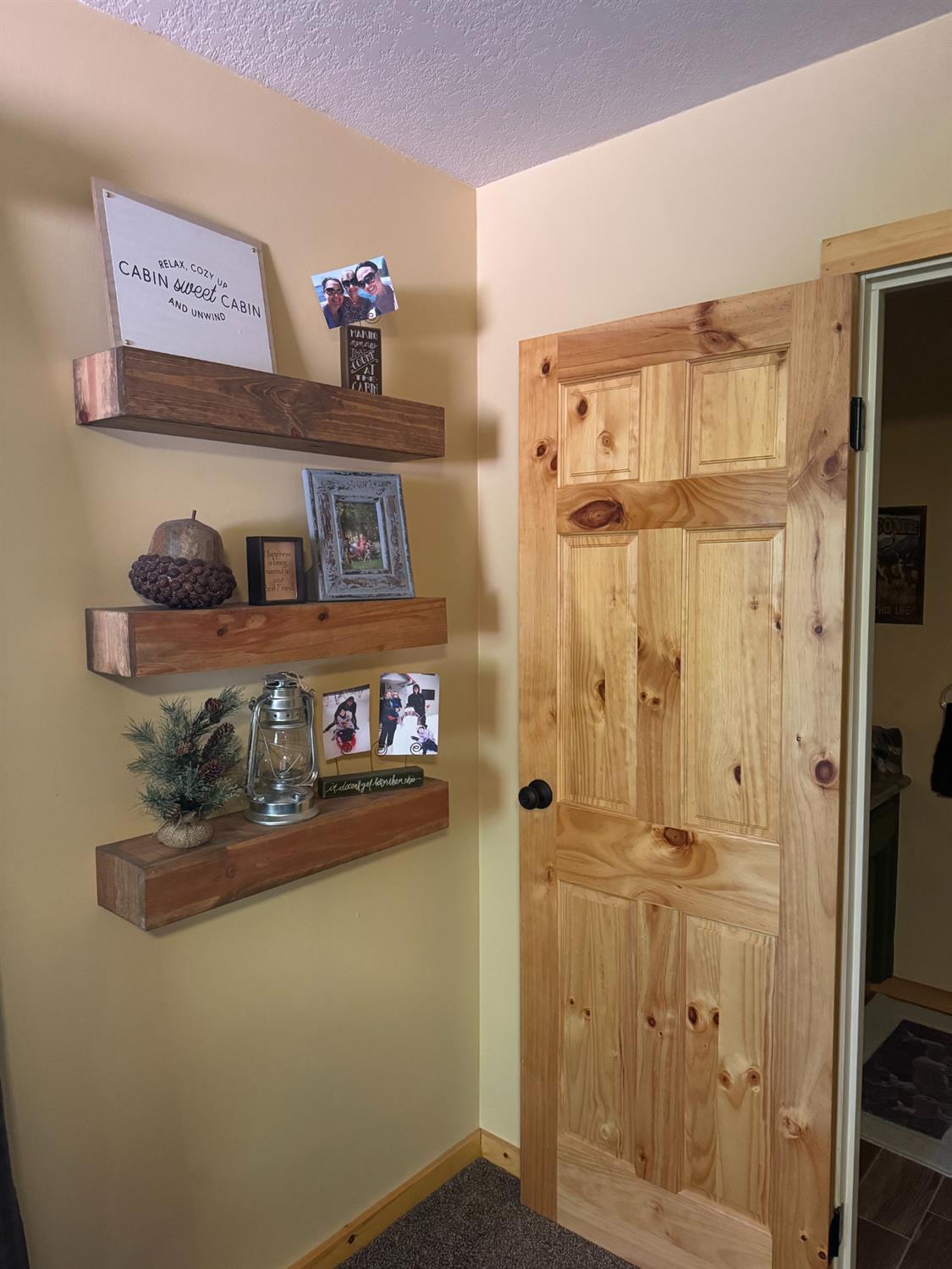 41031 Windwood Ln, Shaver Lake, CA 93664