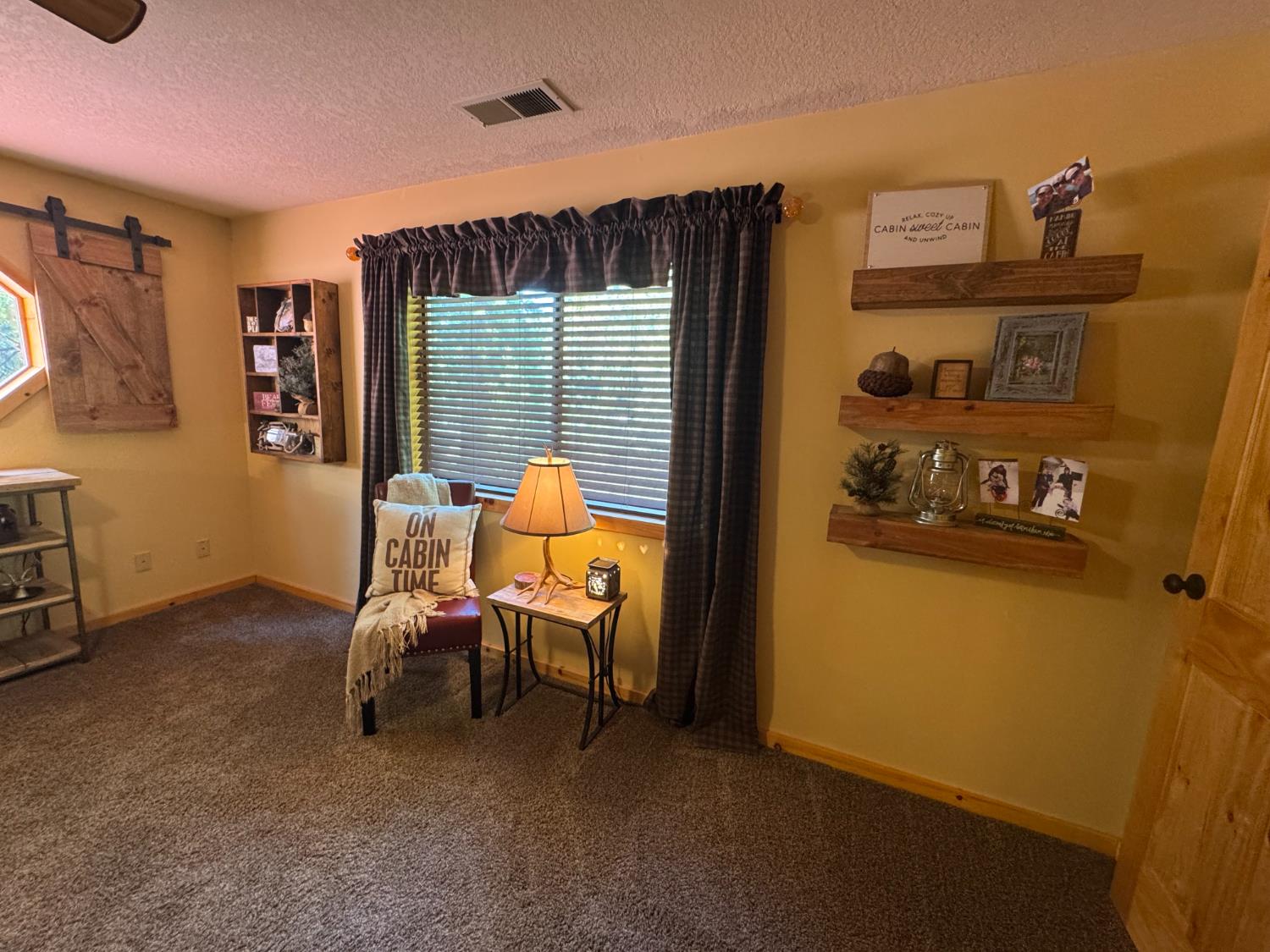 41031 Windwood Ln, Shaver Lake, CA 93664