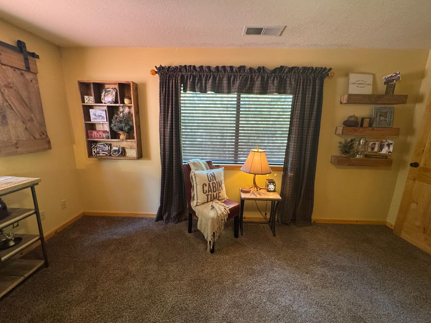 41031 Windwood Ln, Shaver Lake, CA 93664