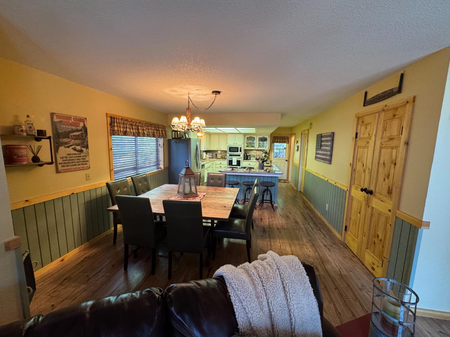 41031 Windwood Ln, Shaver Lake, CA 93664